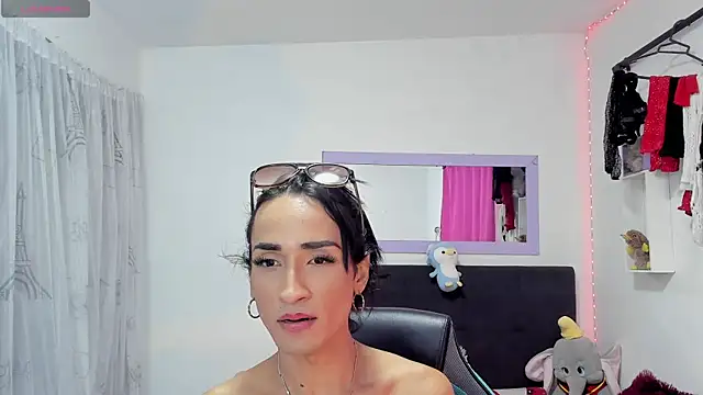 Hanna_long live XXX chat