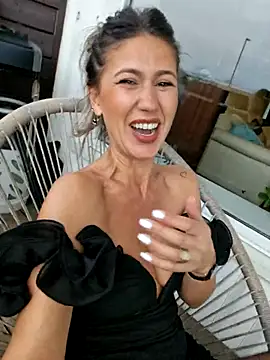 CelynaRoss élő XXX-chatje