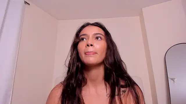 evely_coelloo's Live XXX Chat