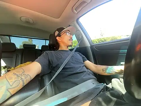 bigdickkane300 élő XXX-chatje