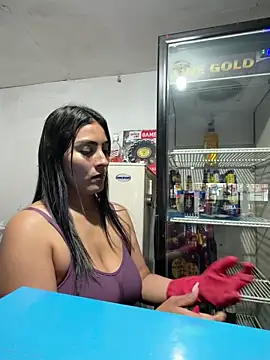 Chat XXX en directo de Cami_Leon2