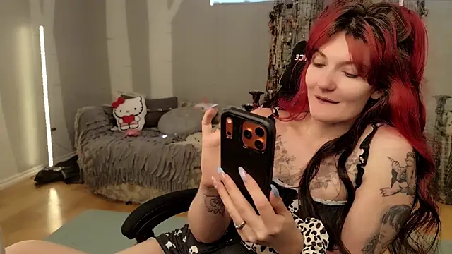 youngmilfBlossom's Live XXX Chat