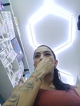 LunaZambrano – Naživo XXX chat