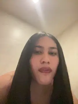 goddess_athena69 Adlı Modelin Canlı XXX Sohbeti