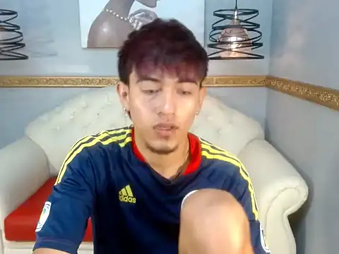Онлайн чат XXX TheHotSaulito