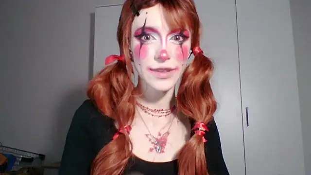 Chat +18 de KayleneWesterberg ao vivo