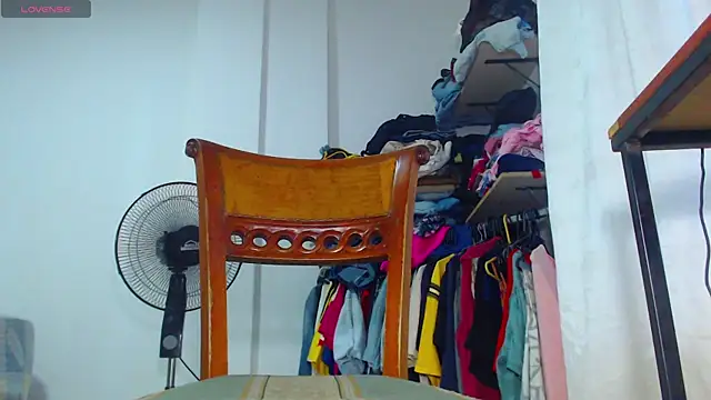 ashelymalefica élő XXX-chatje