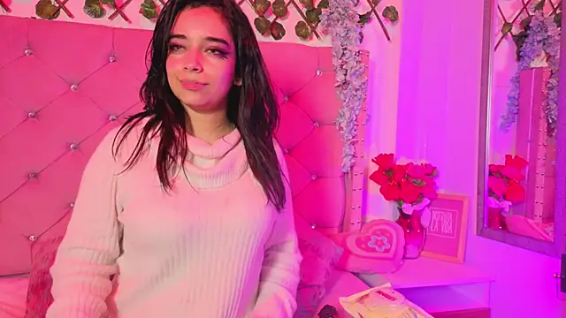 Kira-Berry's Live XXX Chat