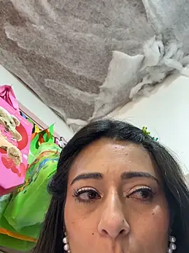 IsabellaMariet Adlı Modelin Canlı XXX Sohbeti