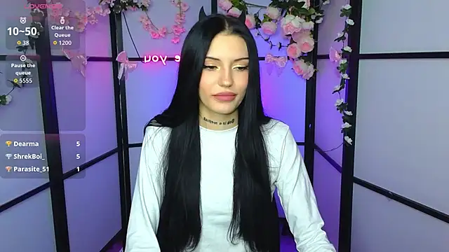 Kelly__Bunny Adlı Modelin Canlı XXX Sohbeti