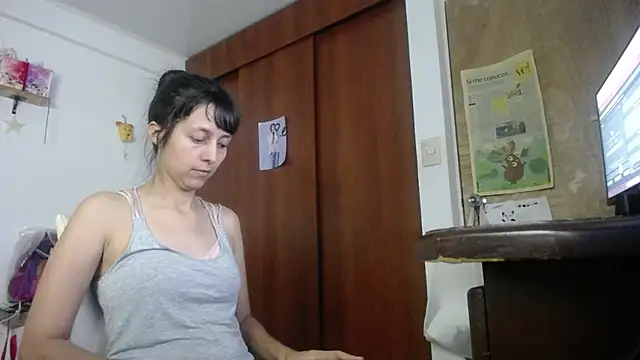 Moon_lunita's Live XXX Chat