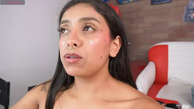 Chat +18 de miss_collins ao vivo