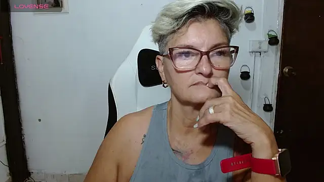 Chat XXX ao vivo de bety-cum2