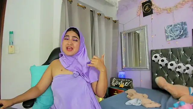 دردشة SamiraAwada الجنسية المباشرة