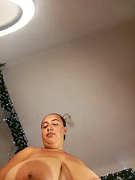 Czat XXX na żywo – Miss-boobs
