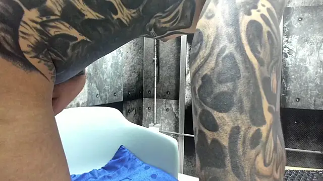 Chat XXX Live Gury_tattoo