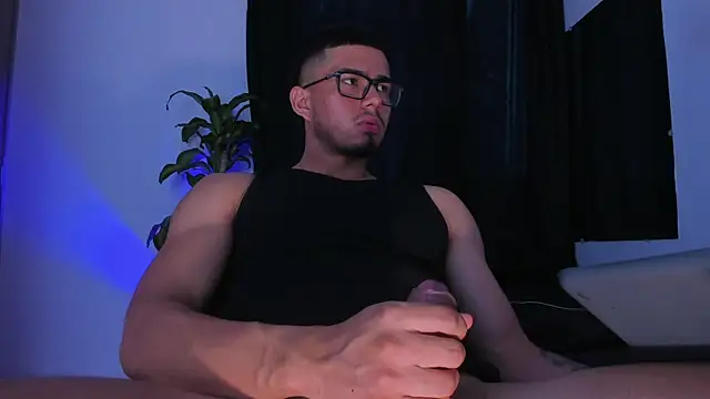 thaddeus_kingのライブXXXチャット