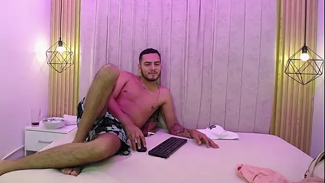 Chat +18 de CarolinaySebas ao vivo