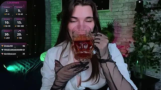 Rune_Veila's Live XXX Chat