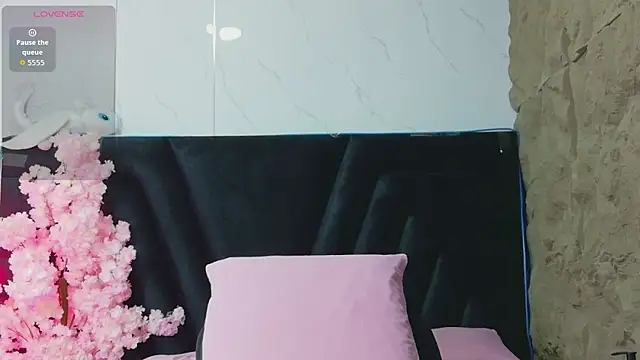 mamaneedsfun Adlı Modelin Canlı XXX Sohbeti