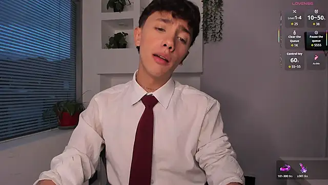 Tomy_Rox's Live XXX Chat