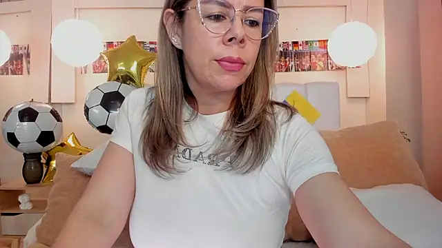RamonaSimons Live XXX-Chat