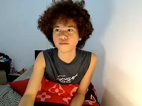 Curlsy24 – Naživo XXX chat