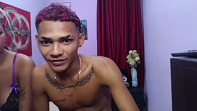 black_twinks 现场XXX聊天