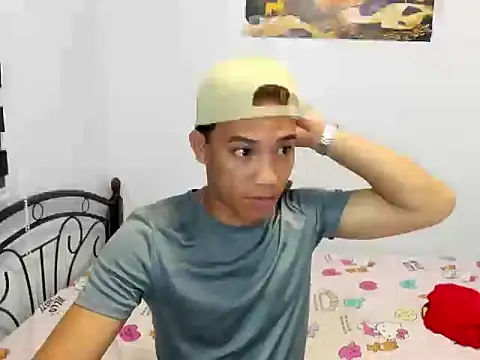 urfucker_vinz – webcam-show