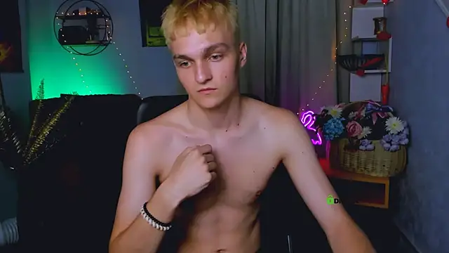 john_lik's Webcam Show