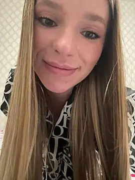 Živý XXX chat adel_secret