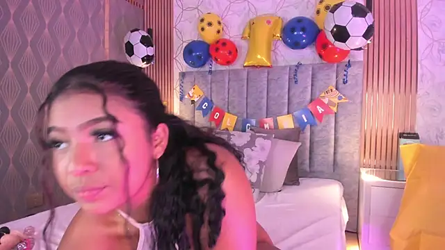 SofiiCruz Adlı Modelin Canlı XXX Sohbeti