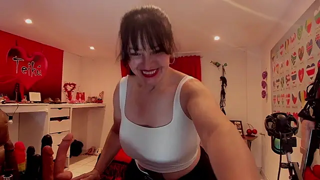 Sarah_teiku's Live XXX Chat
