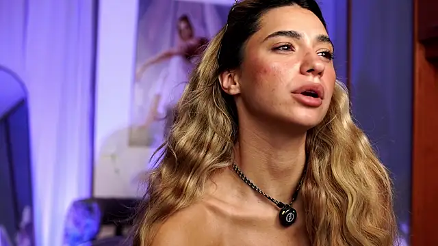 ItalianGirl Adlı Modelin Canlı XXX Sohbeti