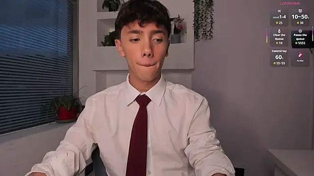 Tomy_Rox Live XXX-chat