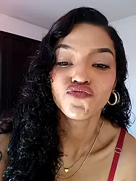 Aphrodite-777's Live XXX Chat