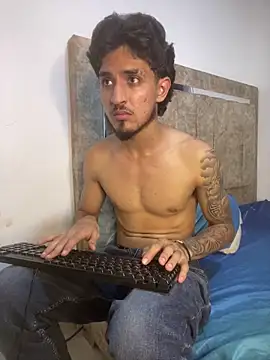 Kriss_Edwards live XXX chat