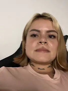 _CuteGirls_'s Live XXX Chat