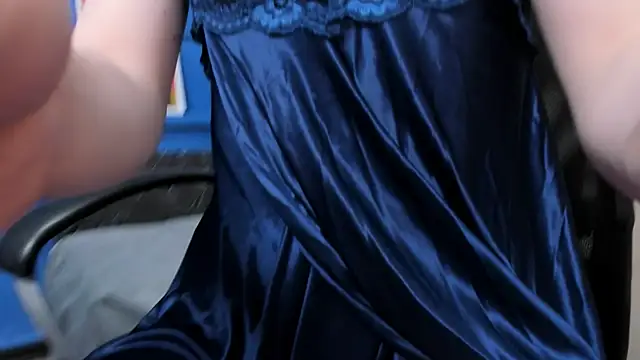 XXX chat uživo modela MickeQuinee