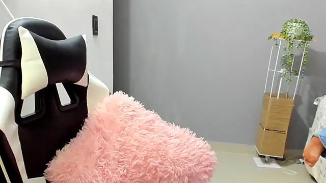 __Emma__11__Lecat_ Chat XXX in diretta
