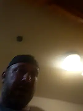 צ'אט XXX בשידור חי של Brucejuce6669