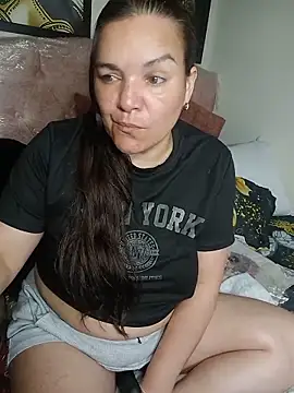 Zuleyka_69: онлайн-секс-чат