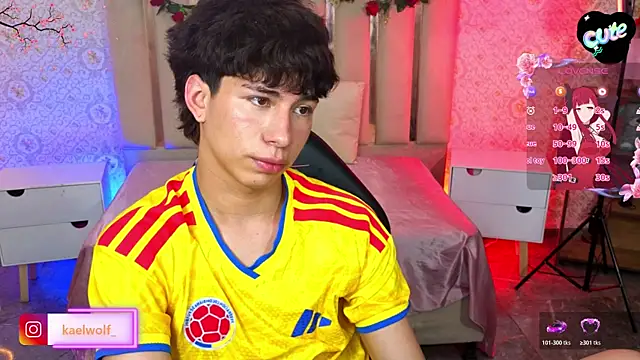 Chat XXX en directo de kaelwolf_tay