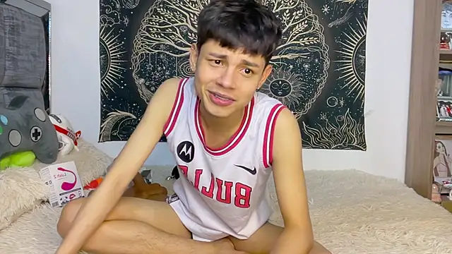 Онлайн чат XXX Andy_Belier23