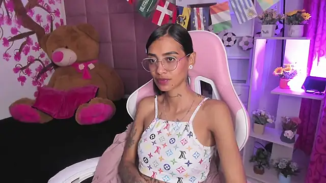 KarlaSlutSkinny__'s Live XXX Chat