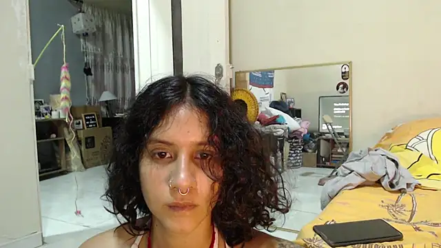 Chat +18 de AlinaWoolf_ ao vivo