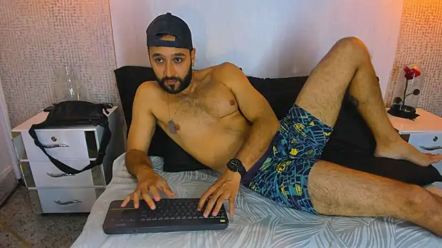 Mike333_n Live XXX chat