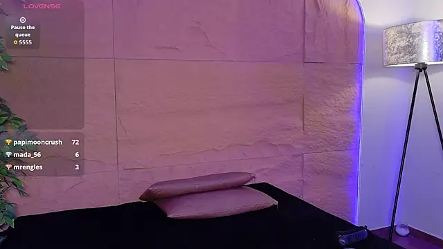 Osiriss_ Live XXX-chat