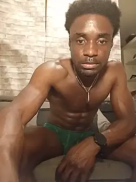 צ'אט XXX בשידור חי של Ndolet78