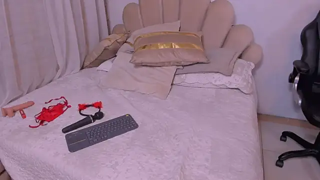 دردشة BarbieBonnet الجنسية المباشرة
